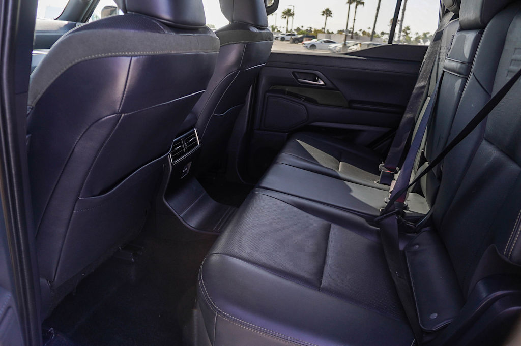 Thumbnail: 2024 Lexus ES - 12