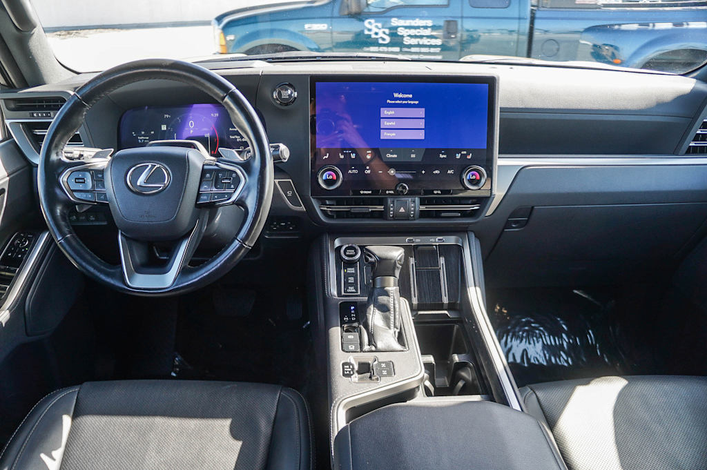 Thumbnail: 2024 Lexus ES - 2