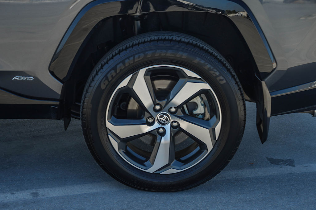 Thumbnail: 2023 Toyota RAV4 - 22