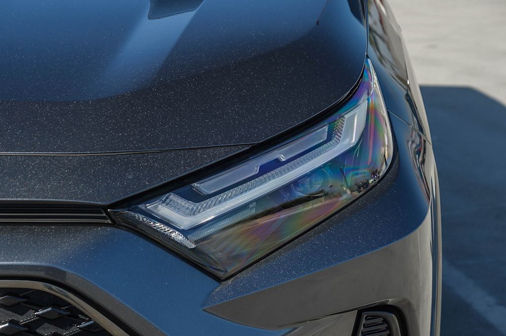 Thumbnail: 2023 Toyota RAV4 - 21