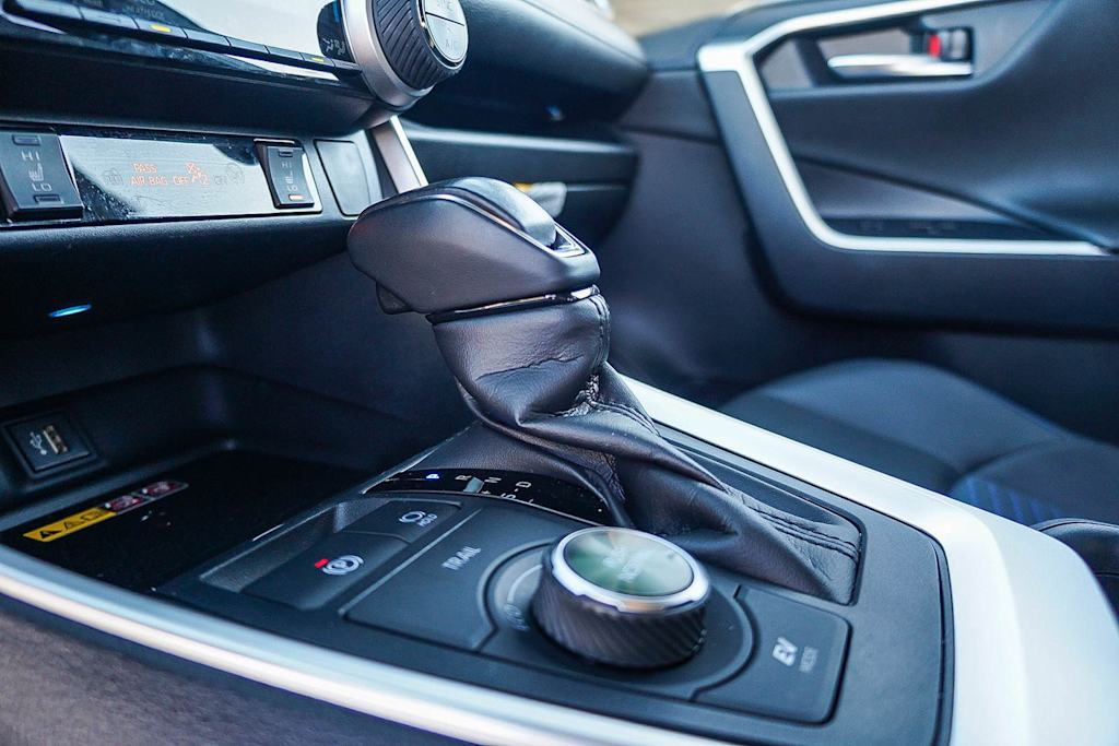 Thumbnail: 2024 Toyota RAV4 - 28