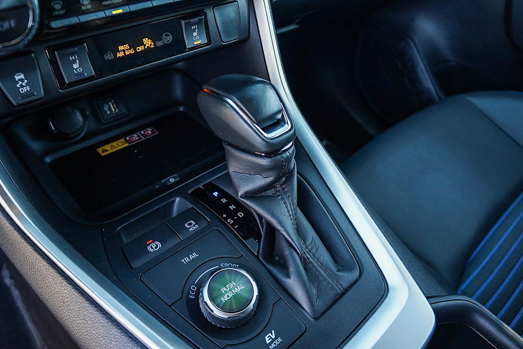 Thumbnail: 2024 Toyota RAV4 - 14