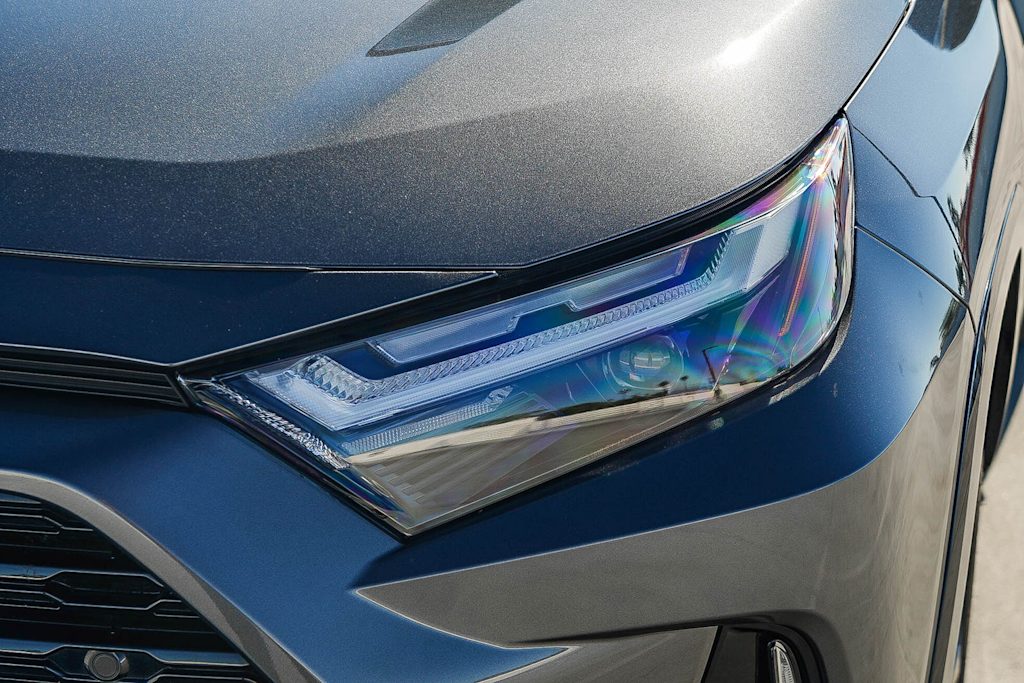 Thumbnail: 2024 Toyota RAV4 - 20