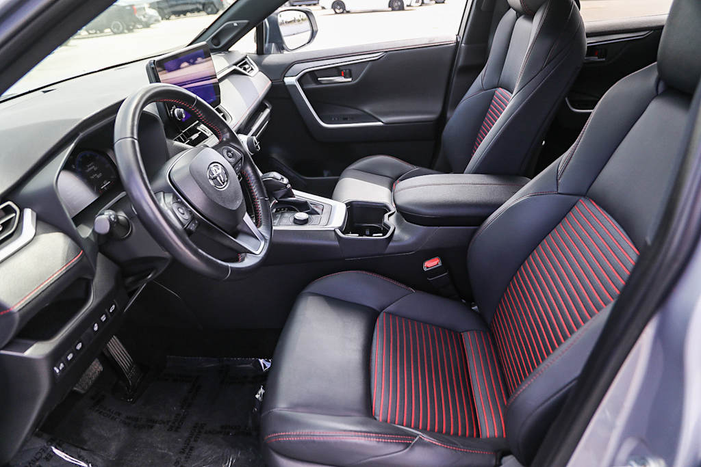 Thumbnail: 2024 Toyota RAV4 - 10