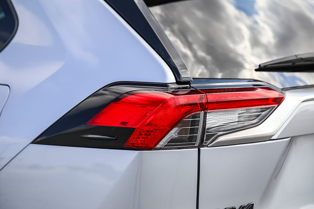 Thumbnail: 2024 Toyota RAV4 - 20