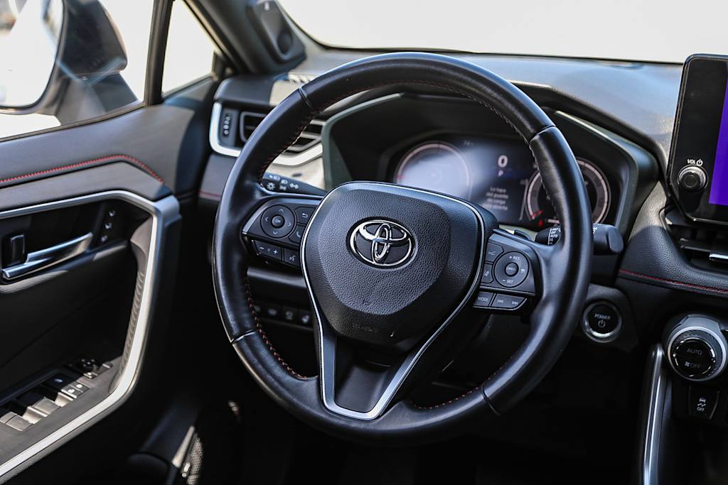 Thumbnail: 2024 Toyota RAV4 - 12