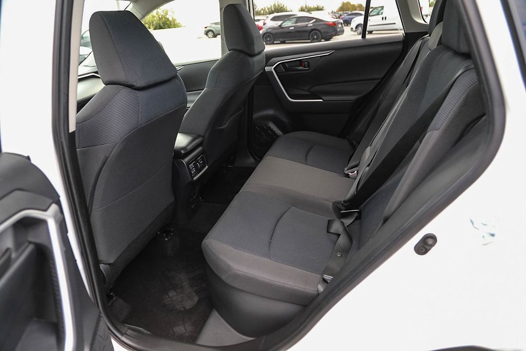 Thumbnail: 2021 Toyota RAV4 - 11