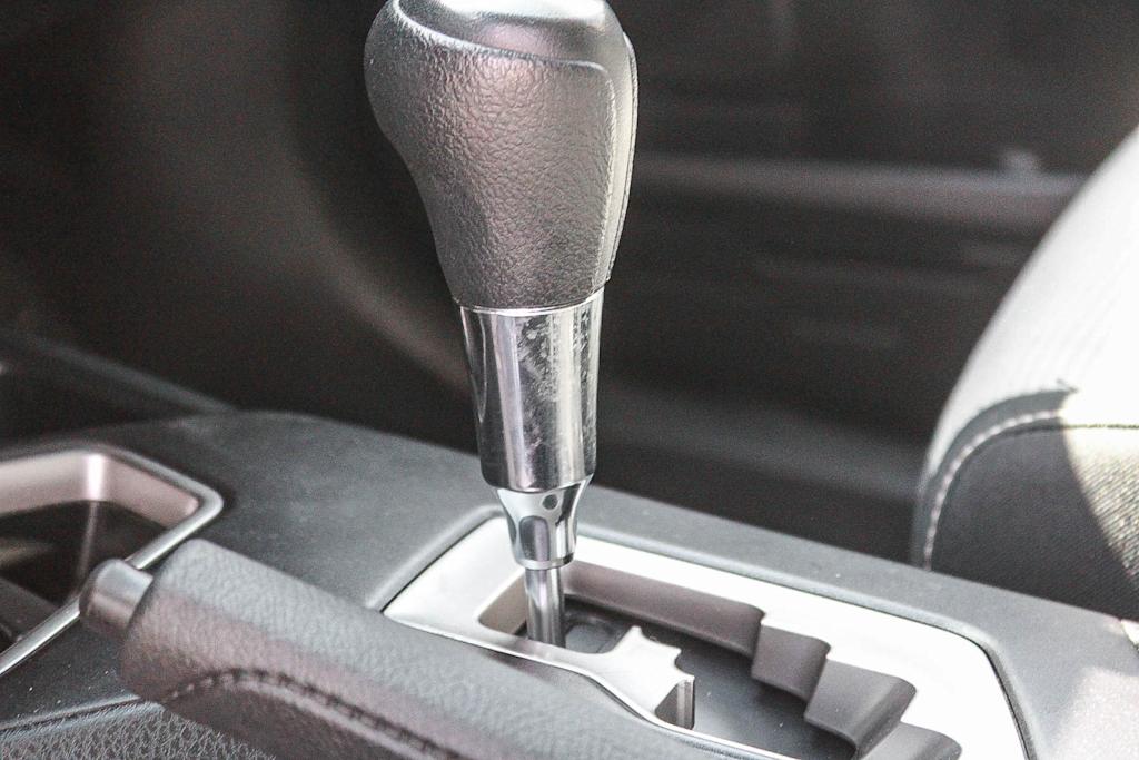 Thumbnail: 2016 Toyota RAV4 - 26