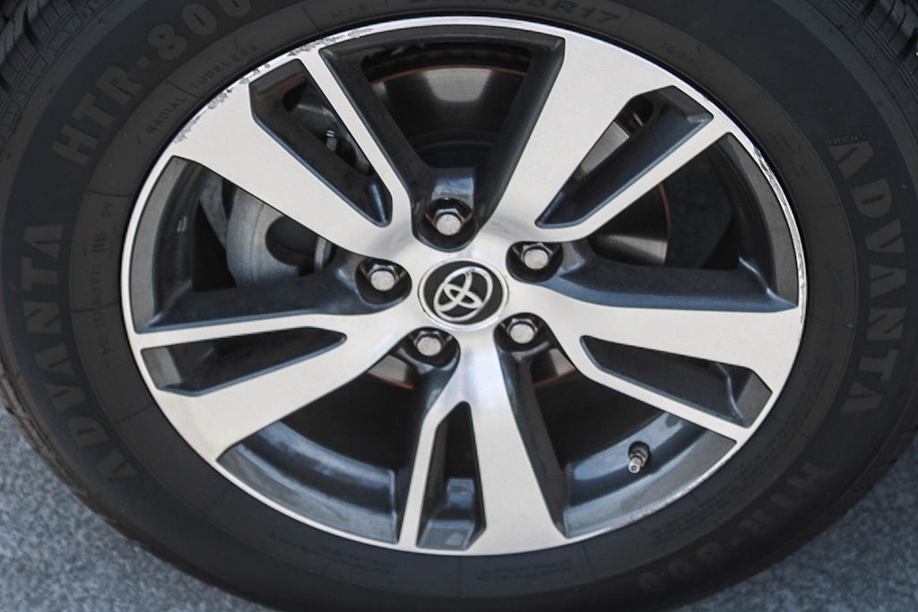 Thumbnail: 2016 Toyota RAV4 - 7