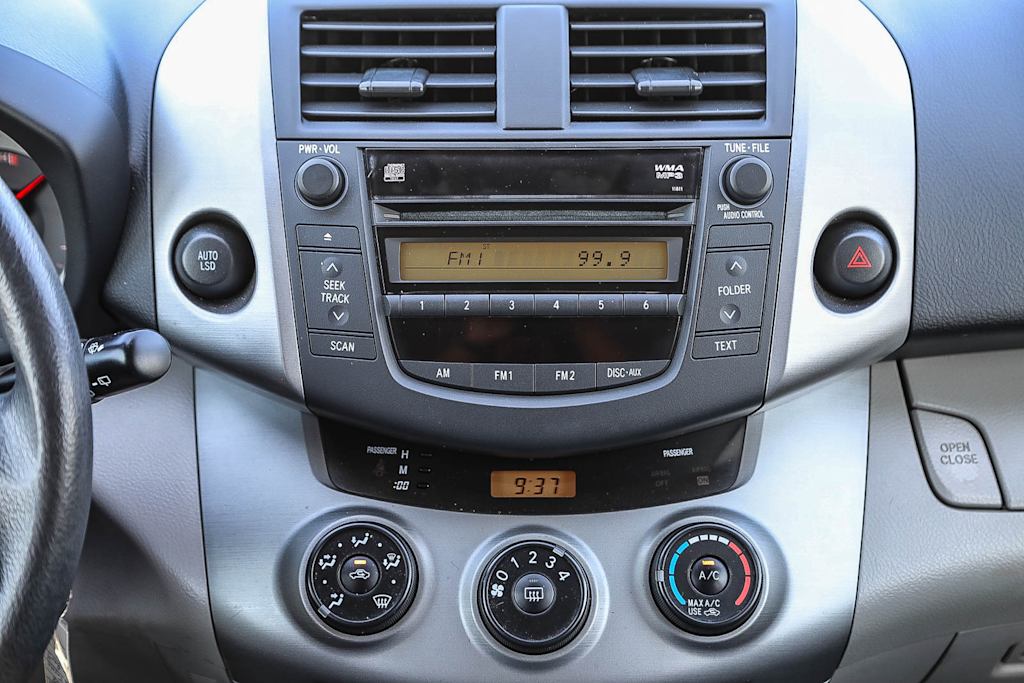 Thumbnail: 2008 Toyota RAV4 - 13