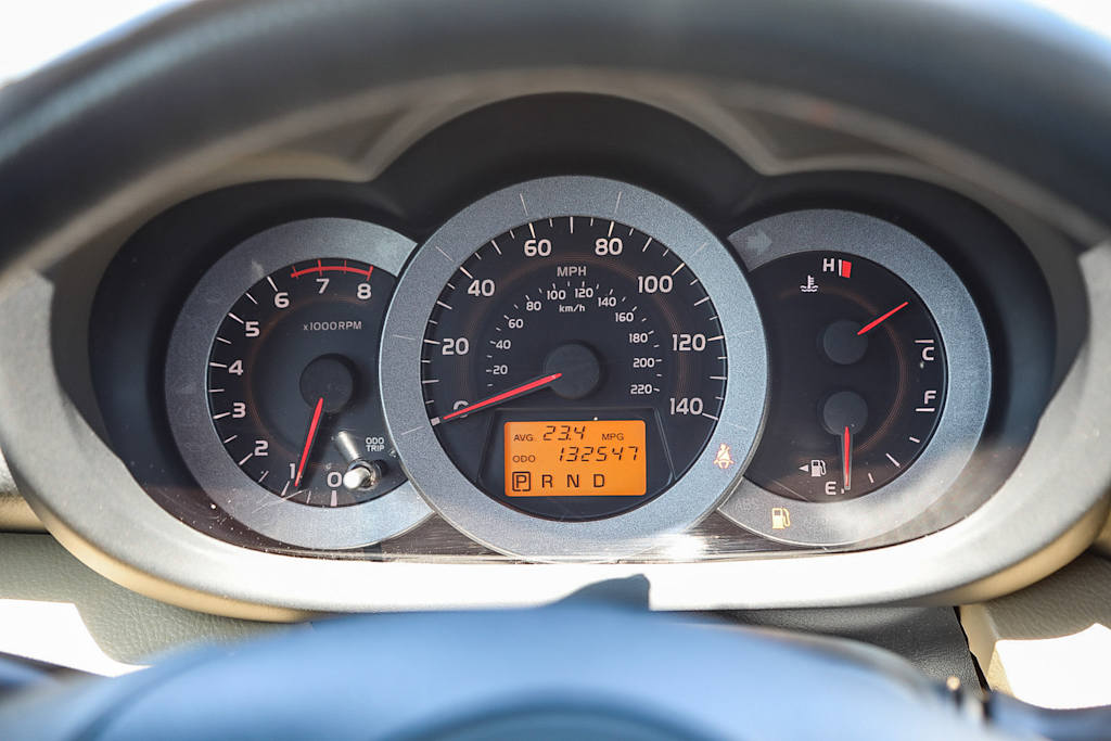 Thumbnail: 2010 Toyota RAV4 - 15