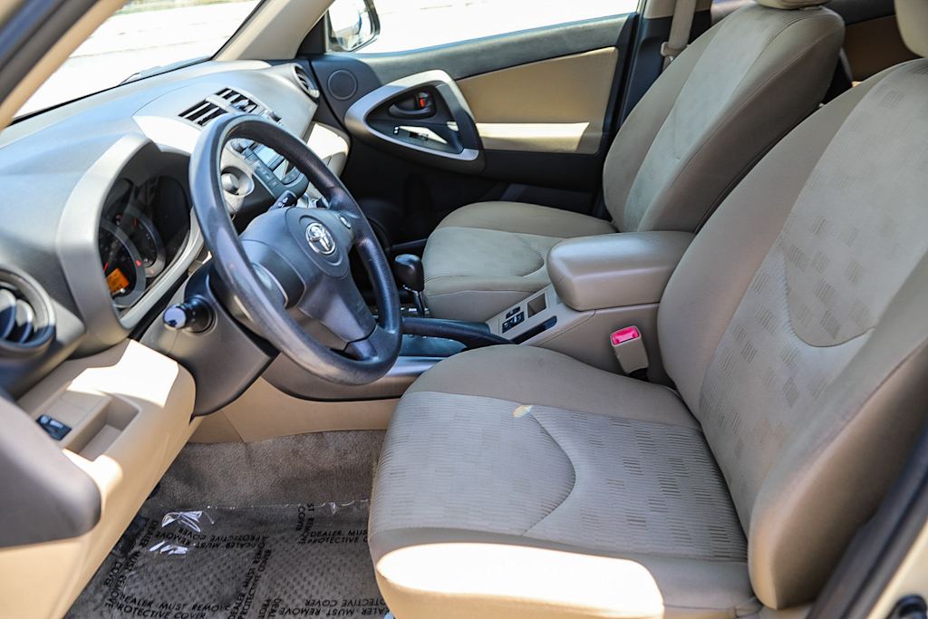 Thumbnail: 2010 Toyota RAV4 - 10