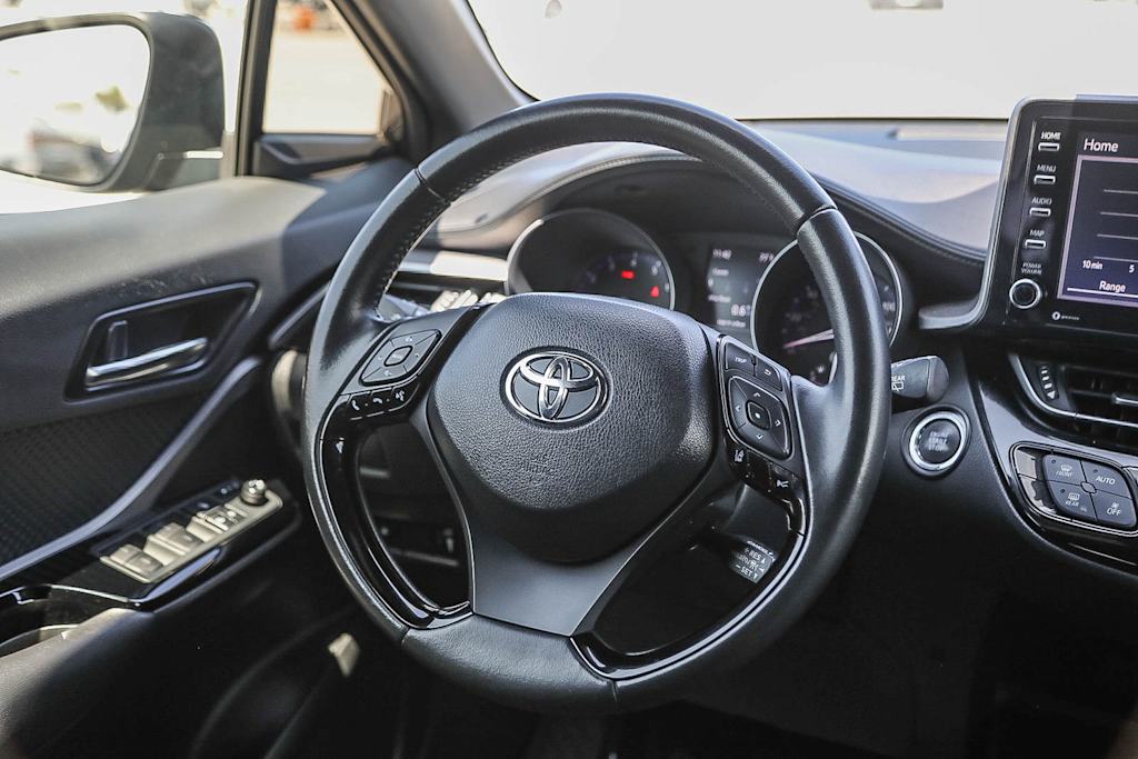 Thumbnail: 2022 Toyota C-HR - 12