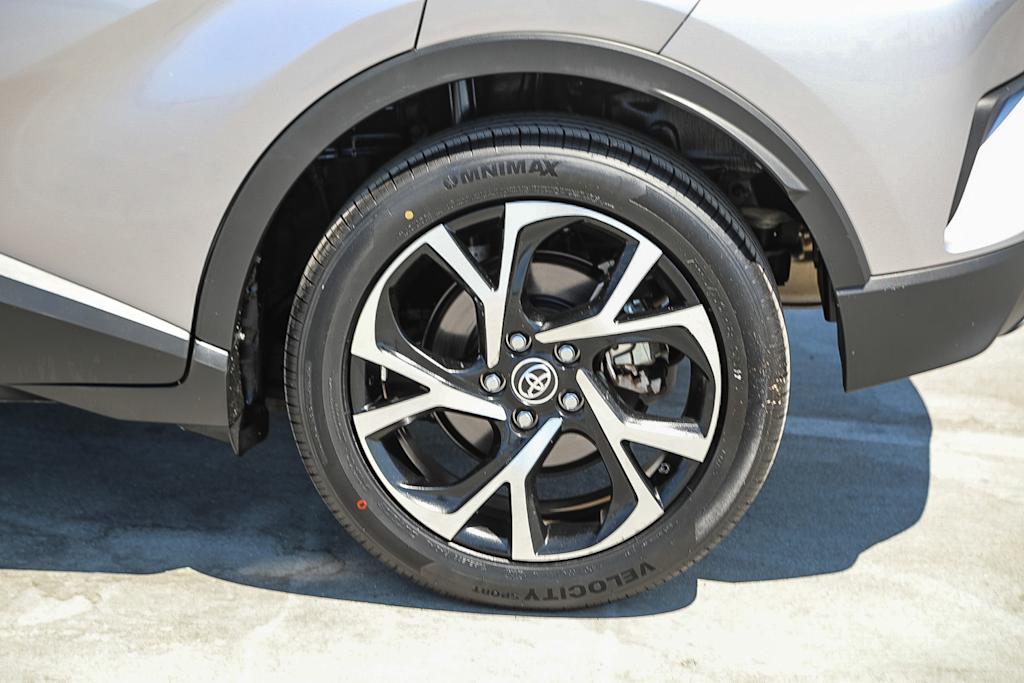 Thumbnail: 2019 Toyota C-HR - 21