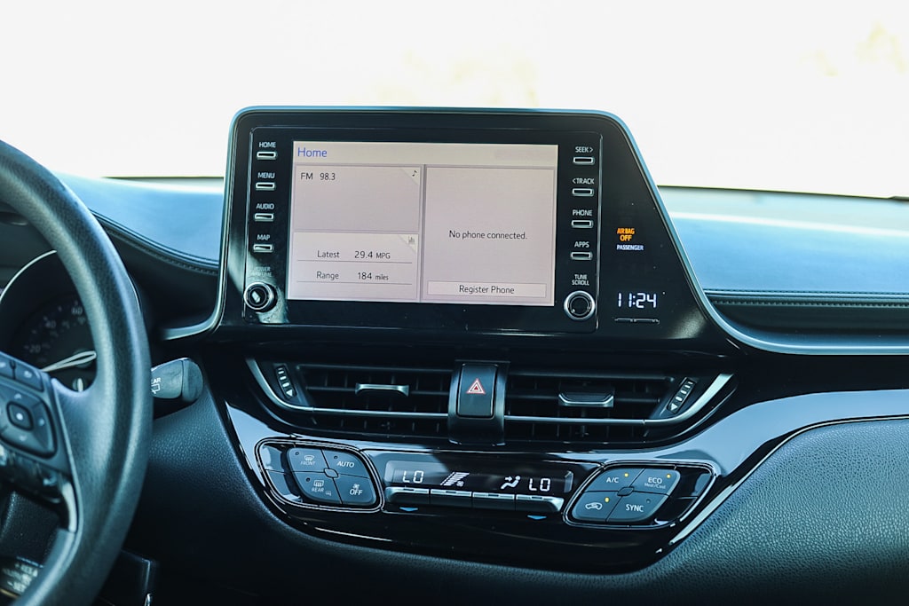 Thumbnail: 2019 Toyota C-HR - 21