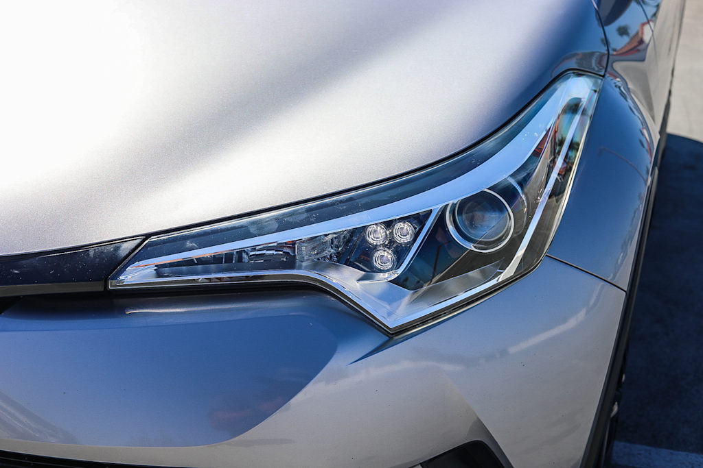 Thumbnail: 2019 Toyota C-HR - 18