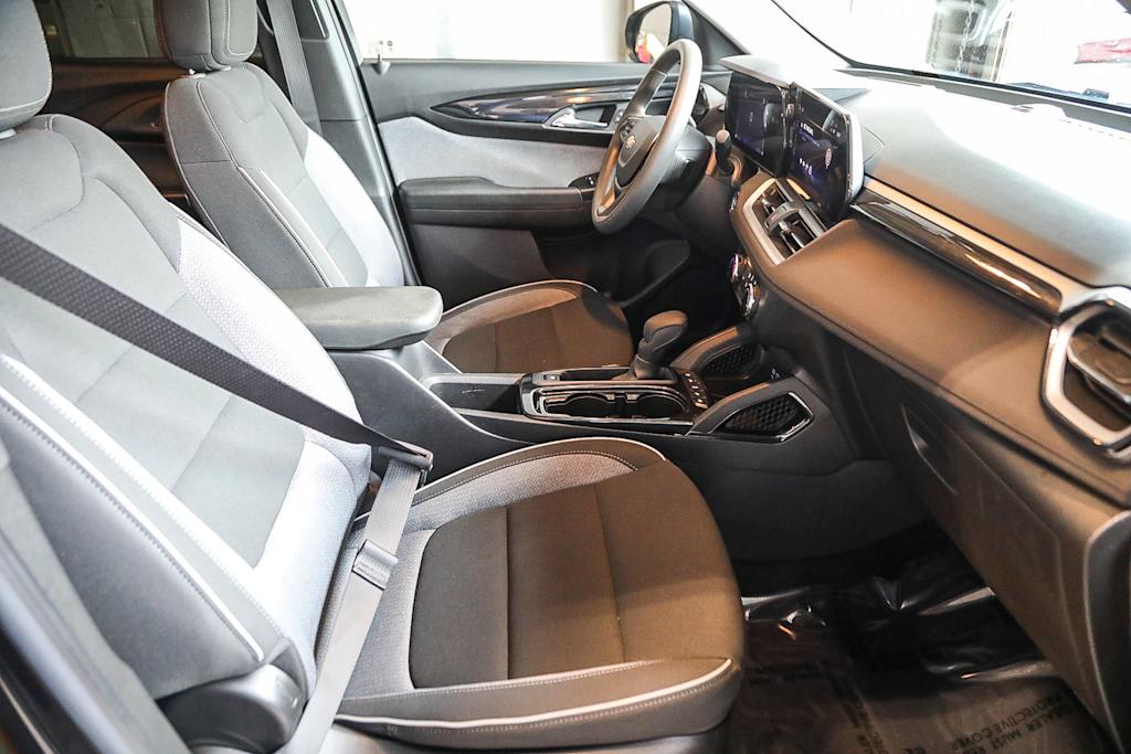 Thumbnail: 2024 Chevrolet TrailBlazer - 9