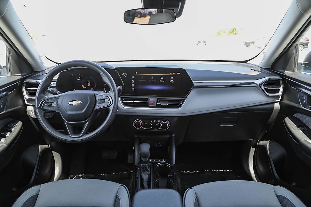 Thumbnail: 2024 Chevrolet TrailBlazer - 2