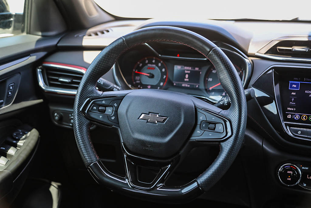Thumbnail: 2023 Chevrolet TrailBlazer - 12