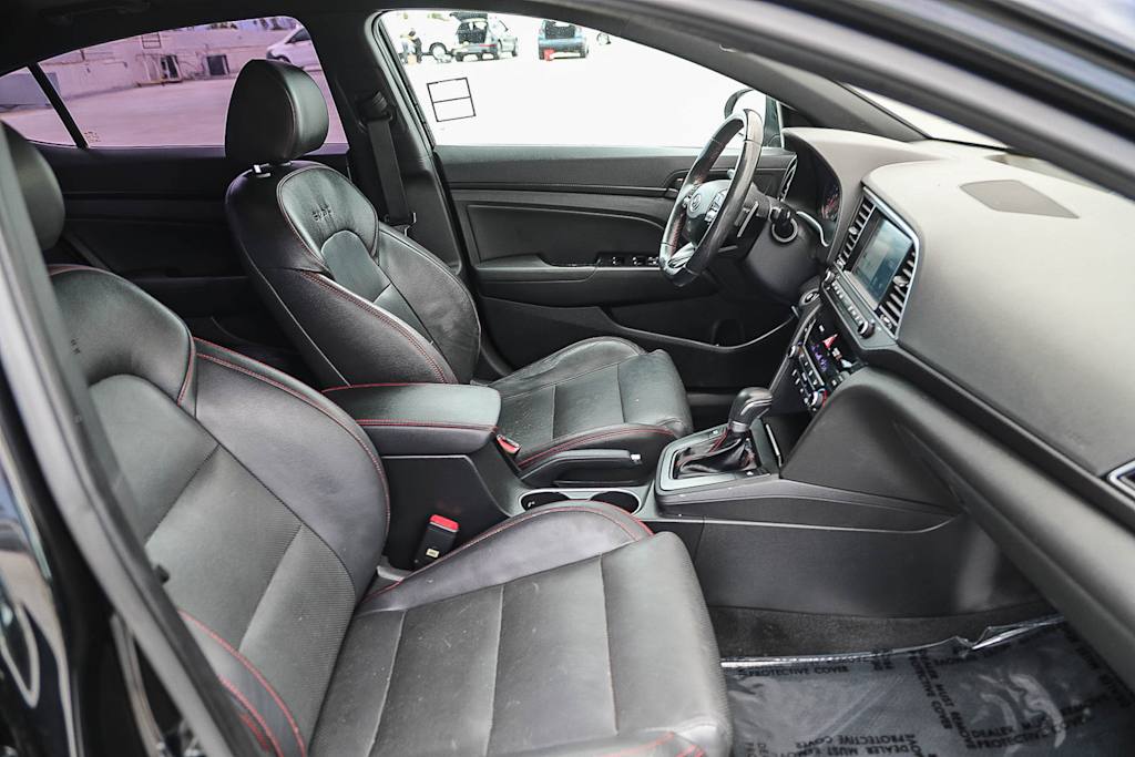 Thumbnail: 2018 Hyundai Elantra - 9