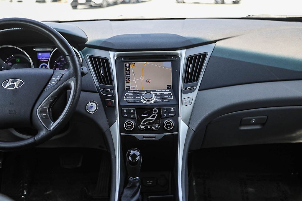Thumbnail: 2012 Hyundai Sonata - 8