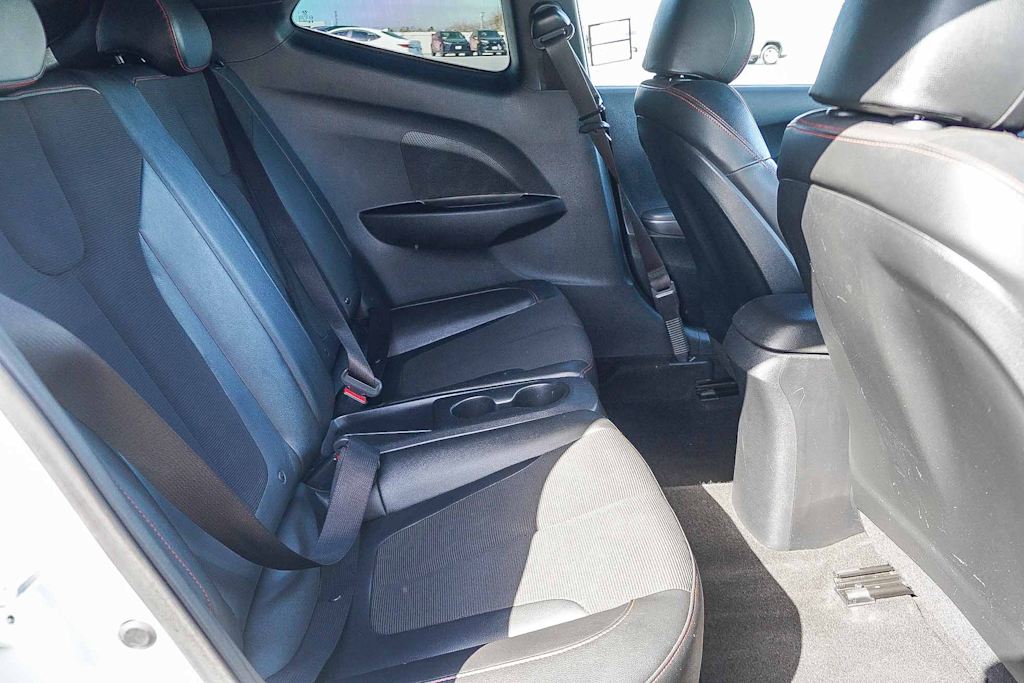 Thumbnail: 2019 Hyundai Veloster - 11