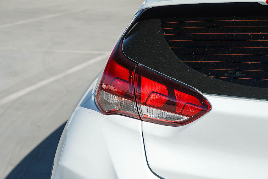 Thumbnail: 2019 Hyundai Veloster - 19