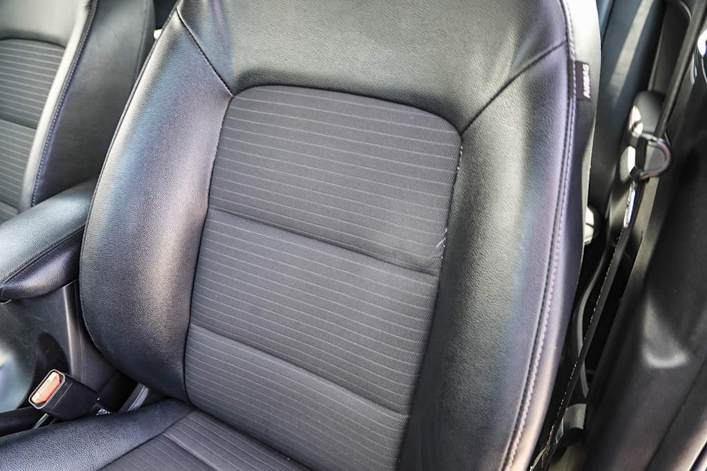 2014 Kia Forte SX 26