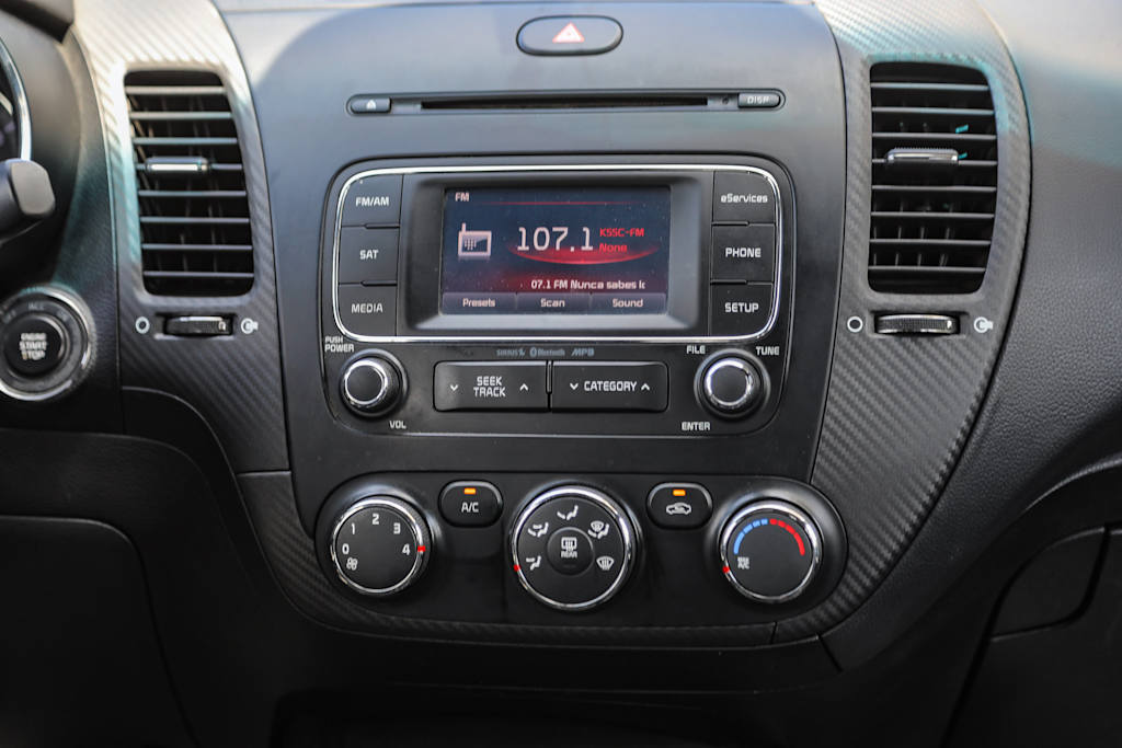 2014 Kia Forte SX 13