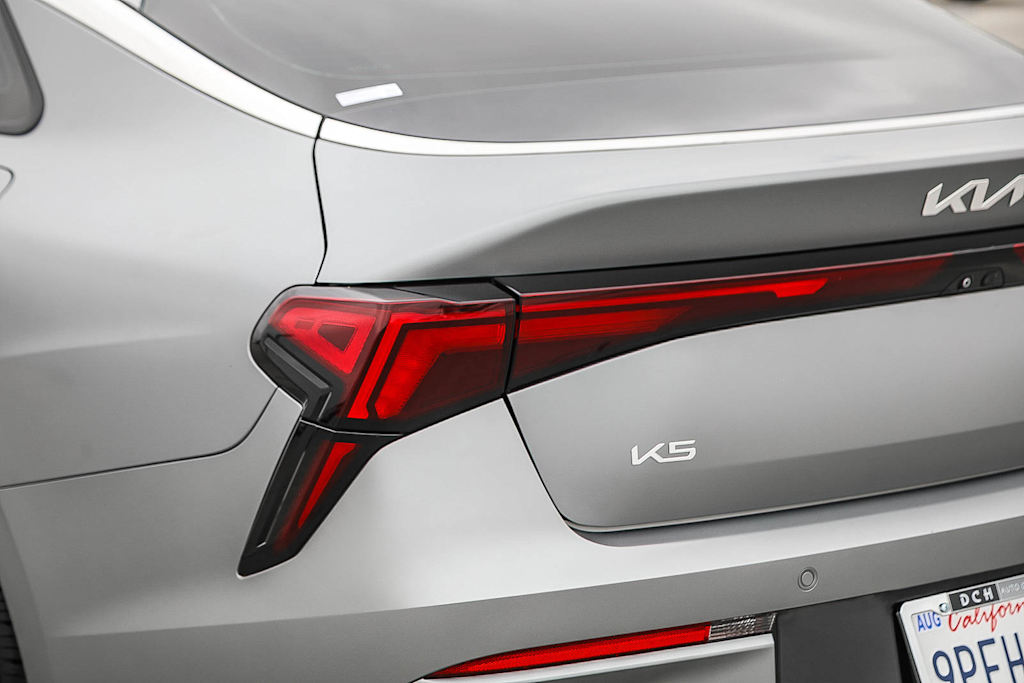 Thumbnail: 2025 Kia K5 - 20