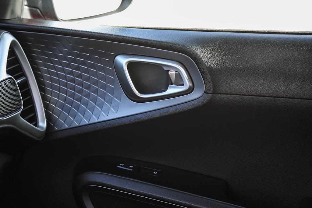 Thumbnail: 2020 Kia Soul - 24