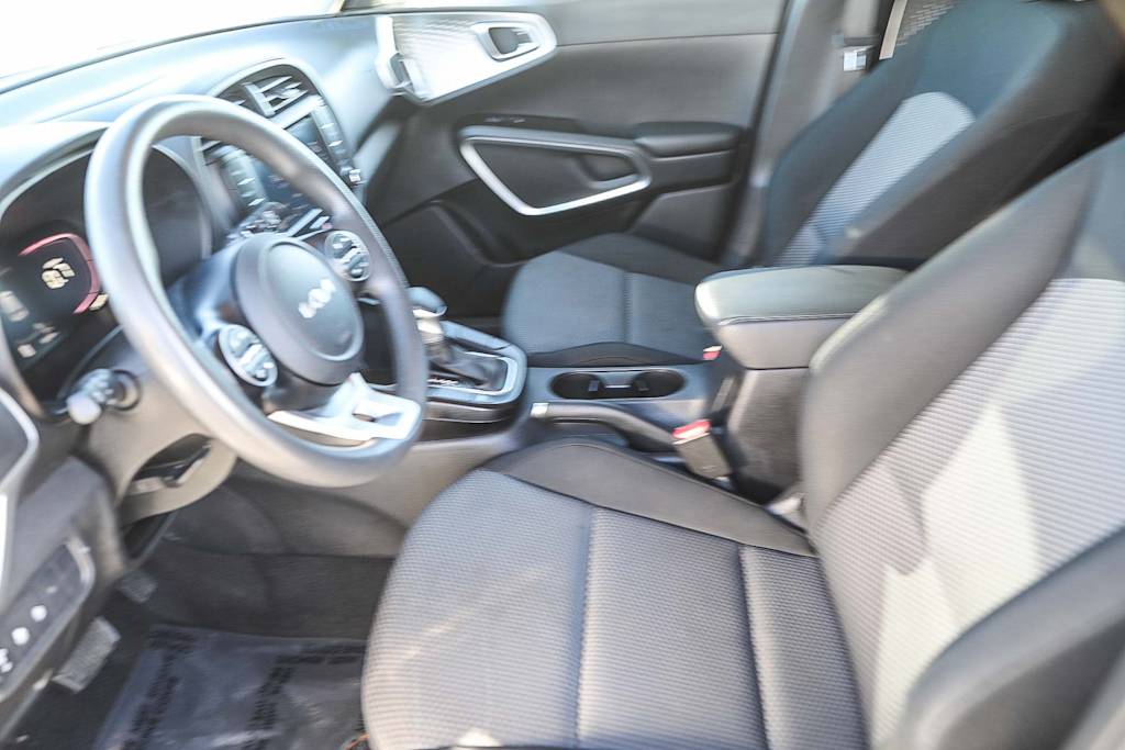 Thumbnail: 2023 Kia Soul - 9