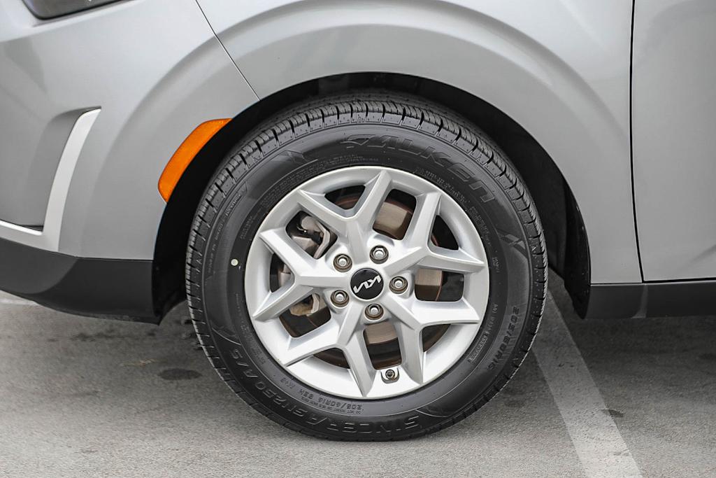 Thumbnail: 2023 Kia Soul - 6