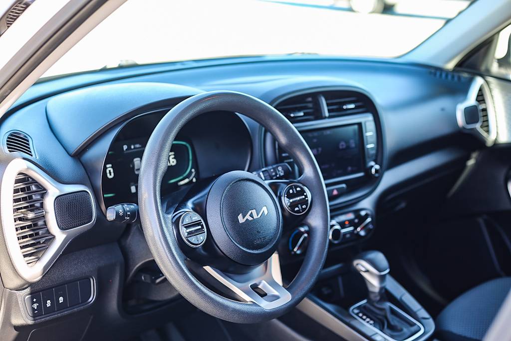 Thumbnail: 2023 Kia Soul - 2