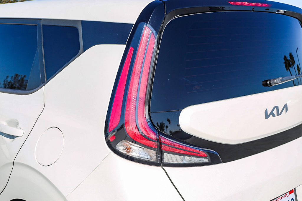 Thumbnail: 2023 Kia Soul - 20