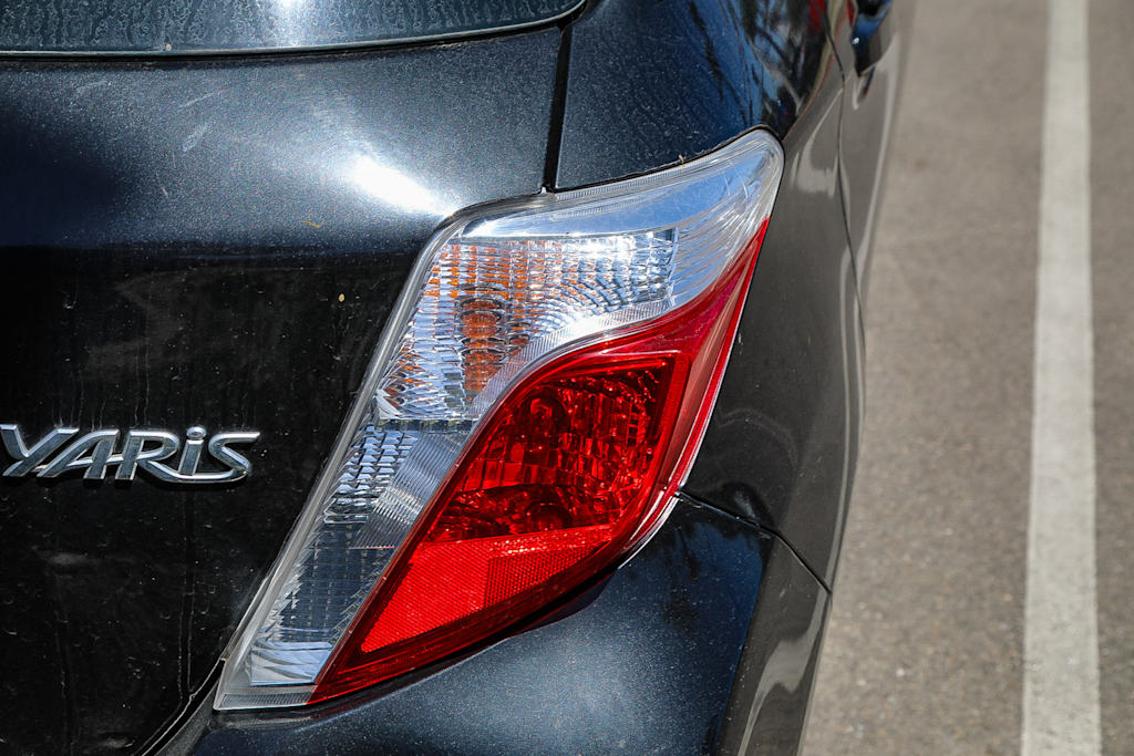 Thumbnail: 2014 Toyota Yaris - 17
