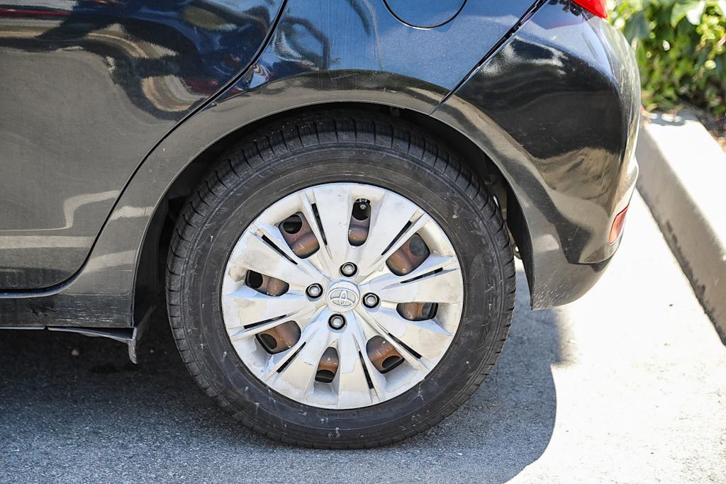 Thumbnail: 2014 Toyota Yaris - 15