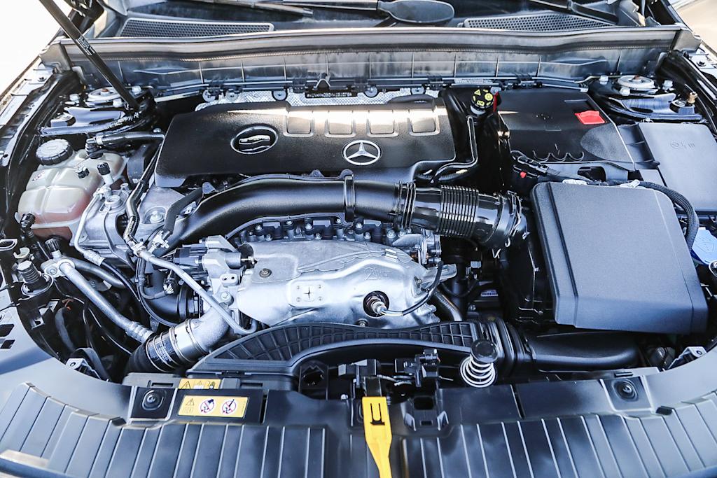 Thumbnail: 2021 Mercedes-Benz GLB - 7