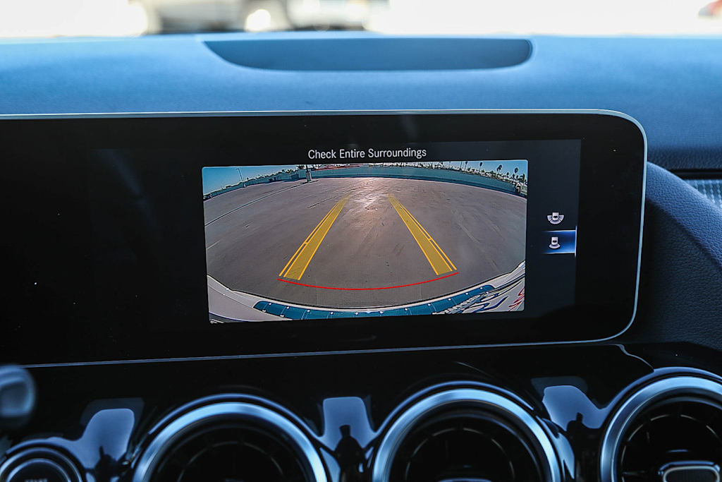 Thumbnail: 2021 Mercedes-Benz GLA - 23