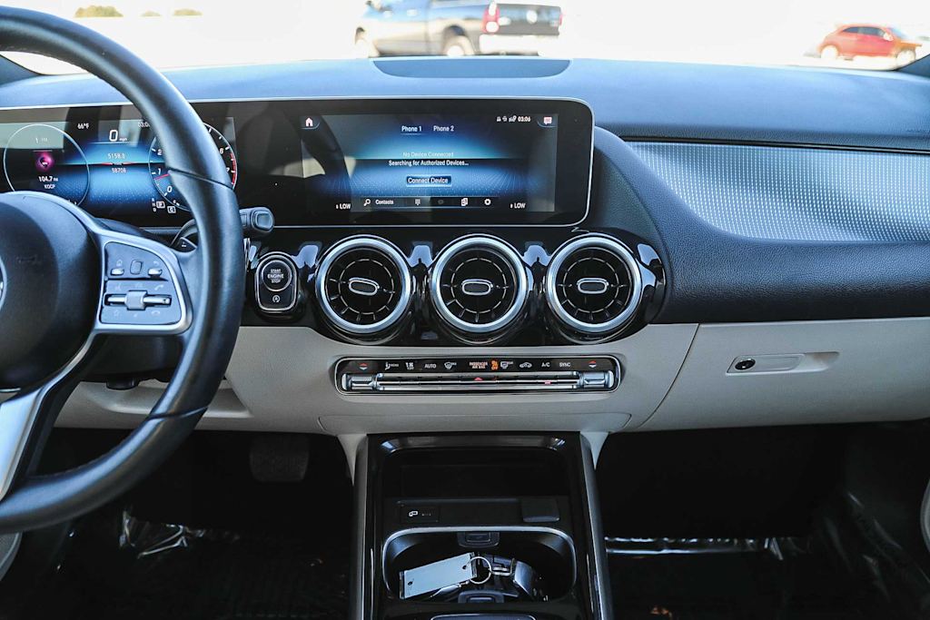 Thumbnail: 2021 Mercedes-Benz GLA - 8