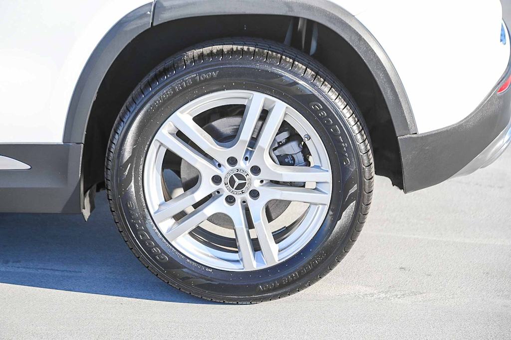 Thumbnail: 2021 Mercedes-Benz GLA - 21