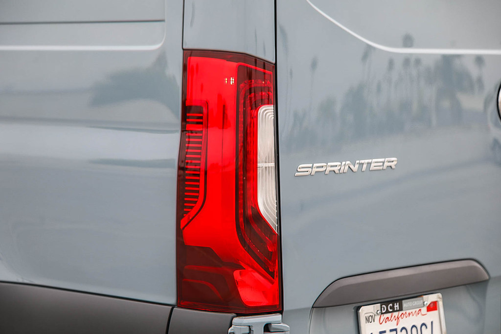 Thumbnail: 2024 Mercedes-Benz Sprinter - 19
