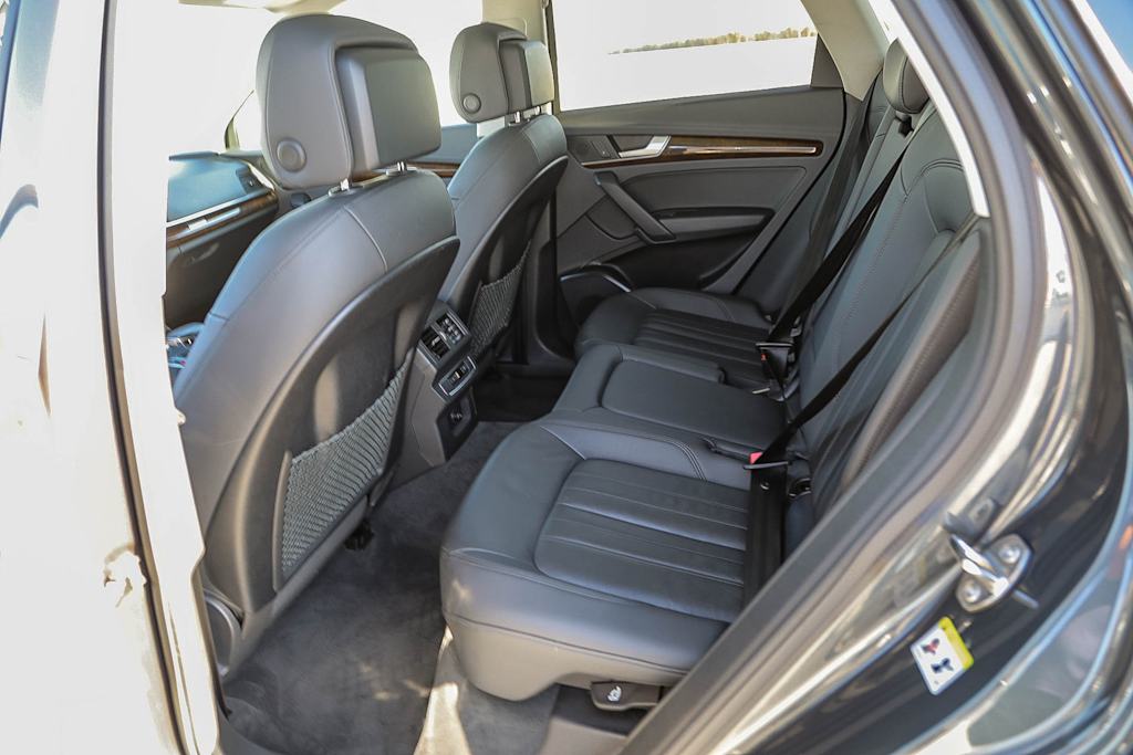 Thumbnail: 2020 Audi Q5 - 11