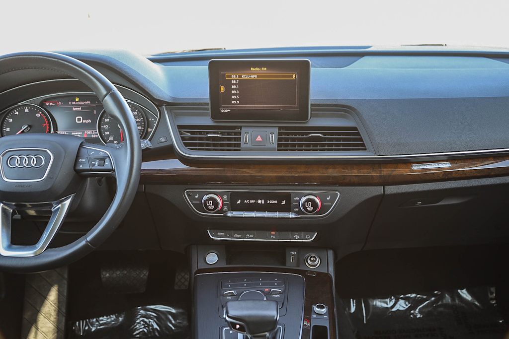 Thumbnail: 2020 Audi Q5 - 2