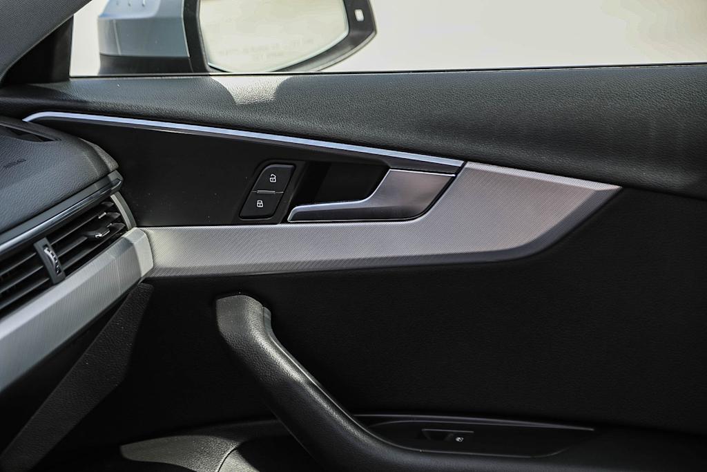 Thumbnail: 2017 Audi A4 - 24