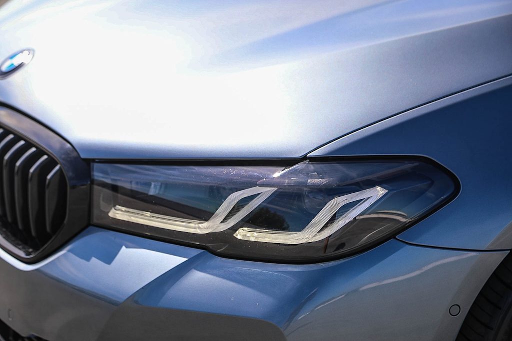 Thumbnail: 2021 BMW 5 Series - 19