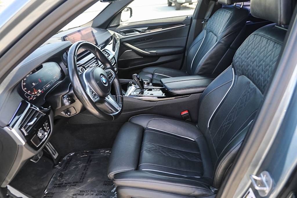 Thumbnail: 2021 BMW 5 Series - 10