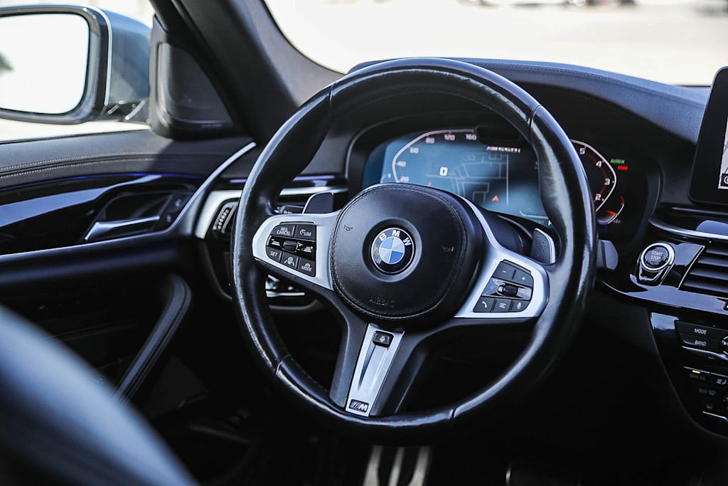 Thumbnail: 2021 BMW 5 Series - 12