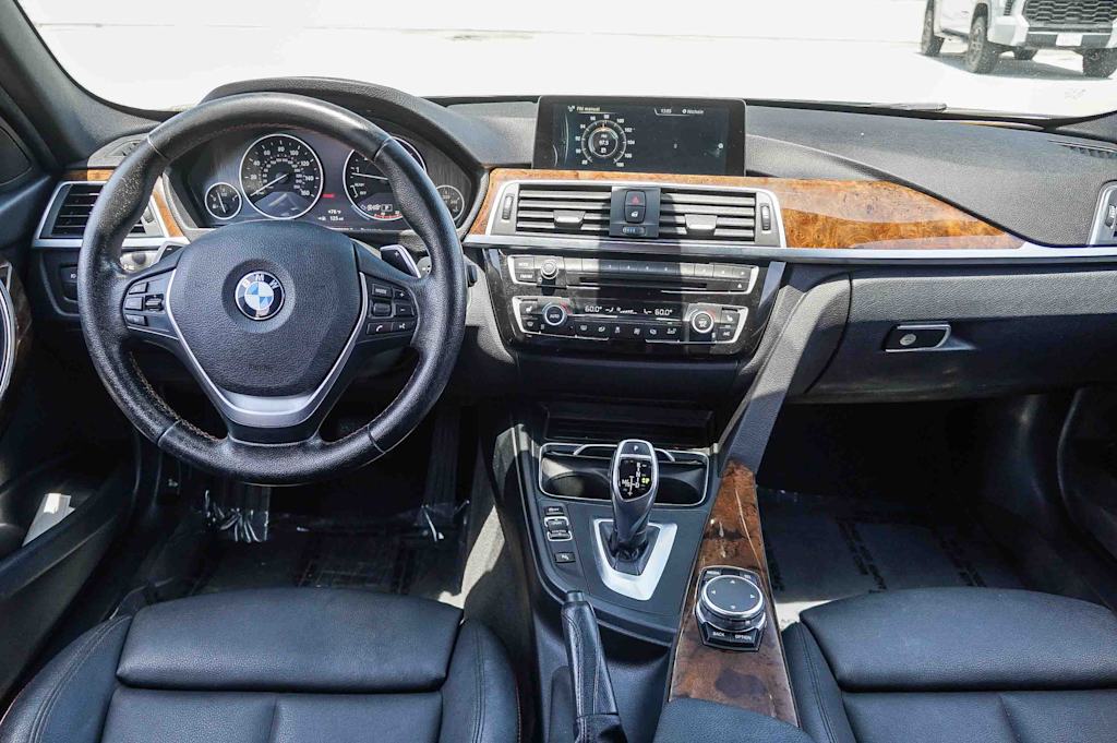 Thumbnail: 2016 BMW 3 Series - 2