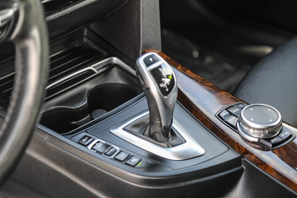 Thumbnail: 2016 BMW 3 Series - 14